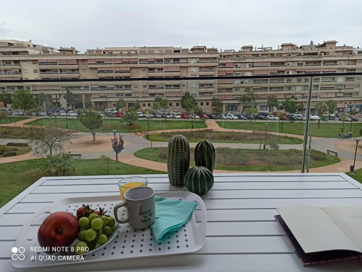 Teatinos Suite Málaga Eksteriør bilde