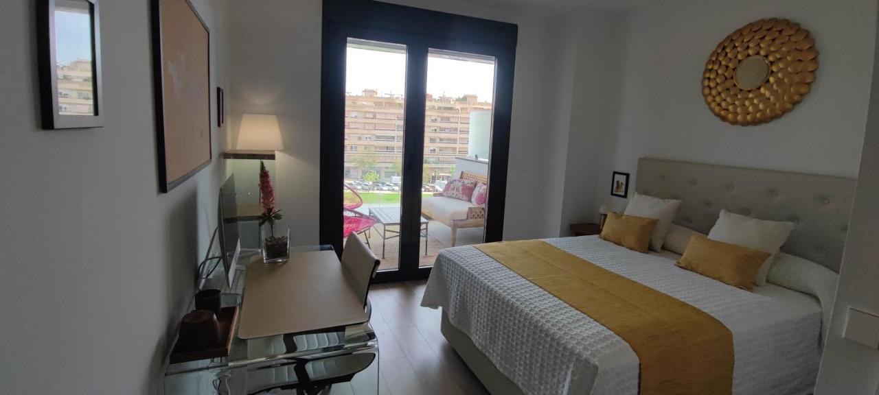 Teatinos Suite Málaga Eksteriør bilde