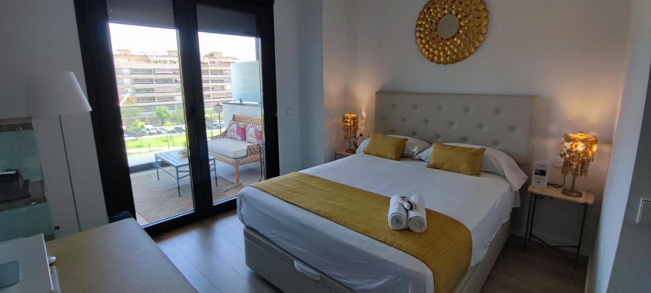 Teatinos Suite Málaga Eksteriør bilde